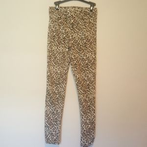 American Eagle White Leopard Print Jegging Size 6